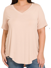 Load image into Gallery viewer, PLUS LUXE RAYON SHORT SLEEVE V-NECK HI-LOW HEM TOP
