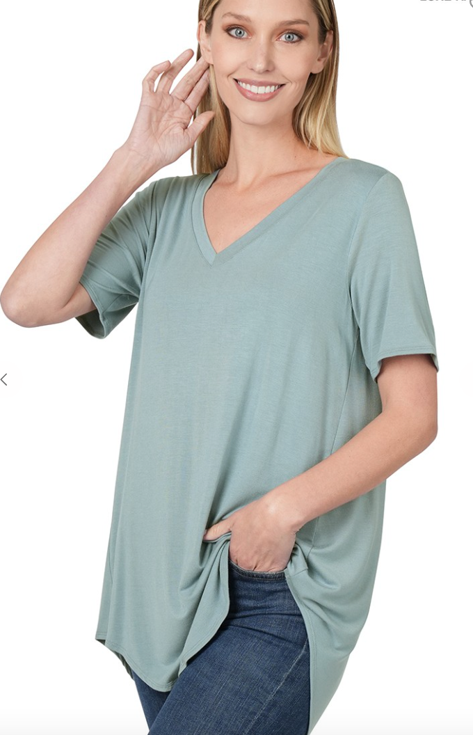 LUXE RAYON SHORT SLEEVE V-NECK HI-LOW HEM TOP