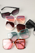 Load image into Gallery viewer, High Fashion Metal Square Frame Sunglasses
