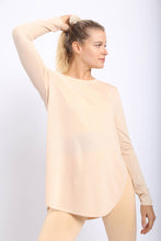 Load image into Gallery viewer, Long Sleeve Flow Top with Side Slit
