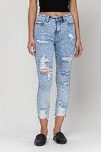 Load image into Gallery viewer, Cello High Rise Skinny Jeans
